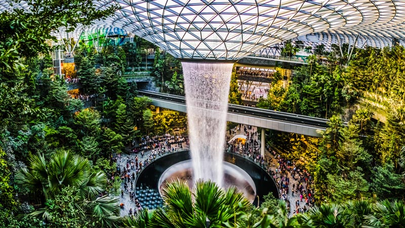 Intérieur d’aéroport au design spectaculaire